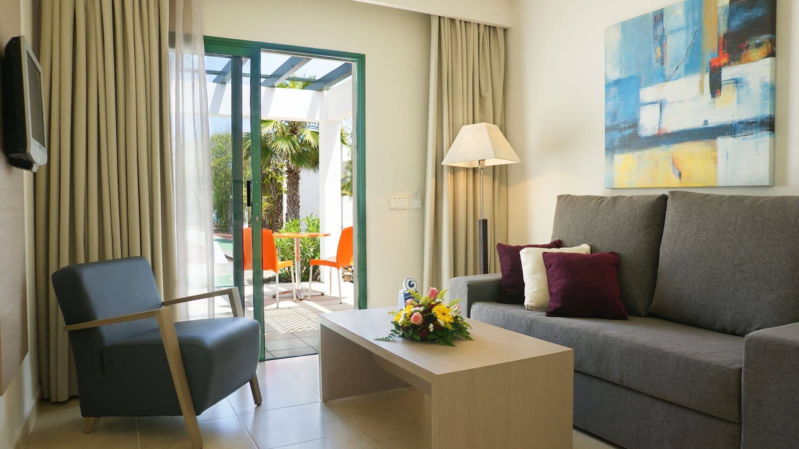rooms-bungalow-one-bedroom-with-terrace
