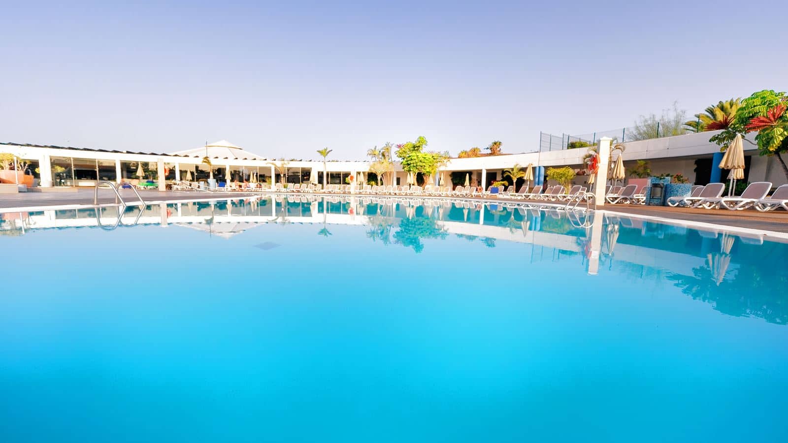 pools-outdoor-pool