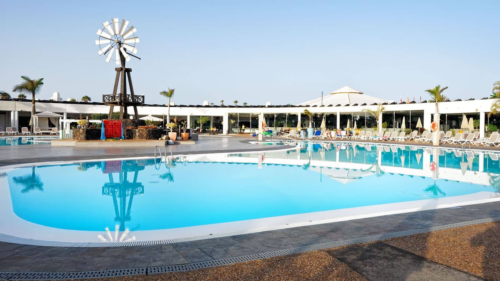 pools-outdoor-pool