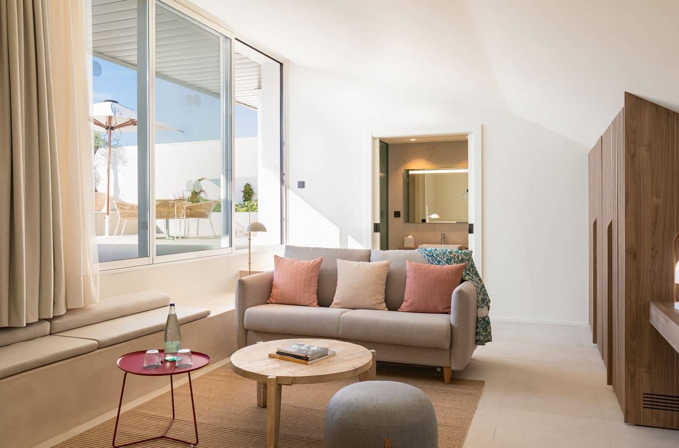 rooms-pool-penthouse-suite