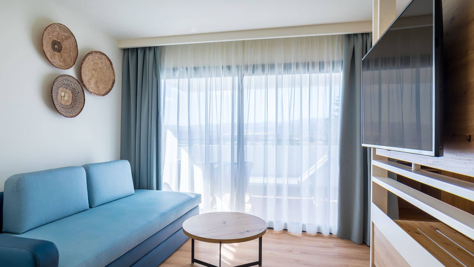 rooms-junior-suite-deluxe