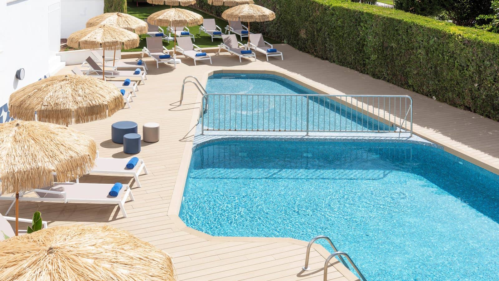 pools-outdoor-pool
