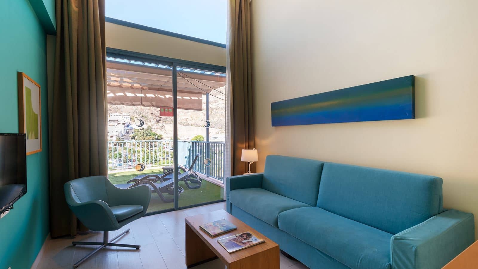 rooms-2-bedroom-apartment-superior-with-balcony