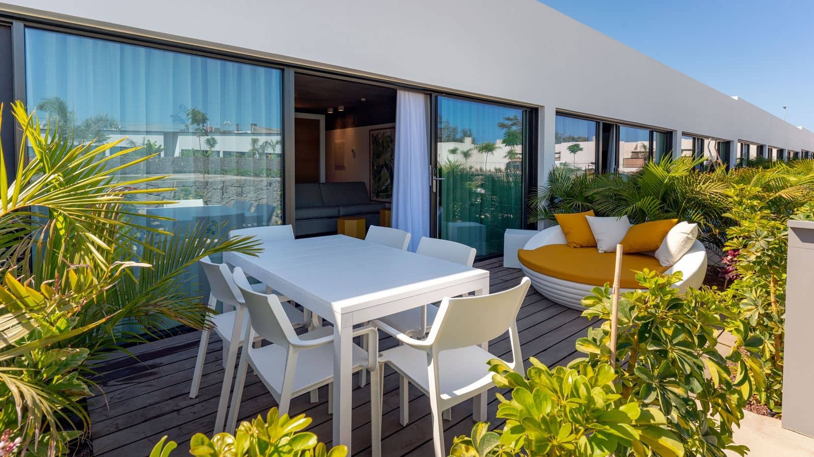 rooms-classic-holiday-home-2-bedrooms-with-terrace