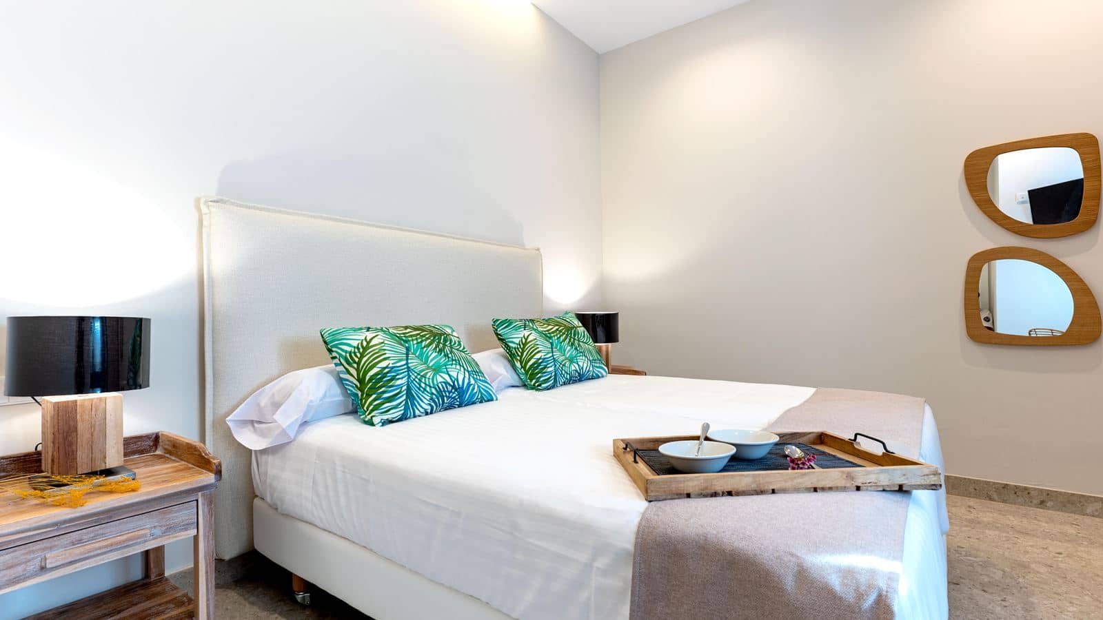 rooms-ocean-front-holiday-home-3-bedrooms-with-terrace