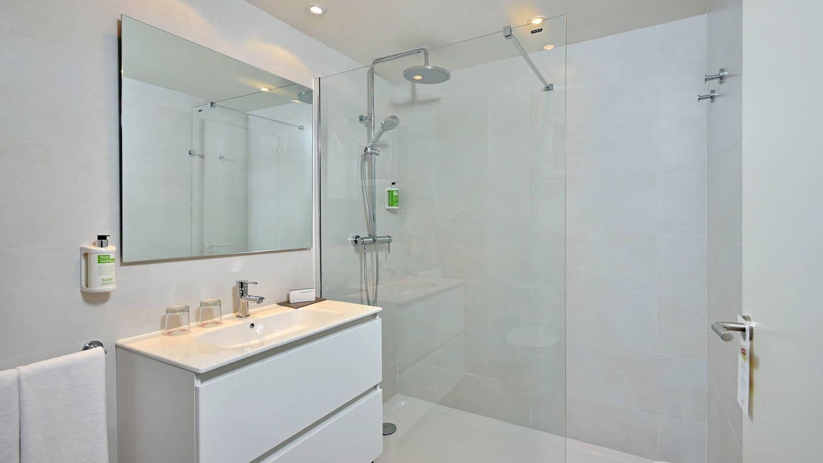 rooms-single-room