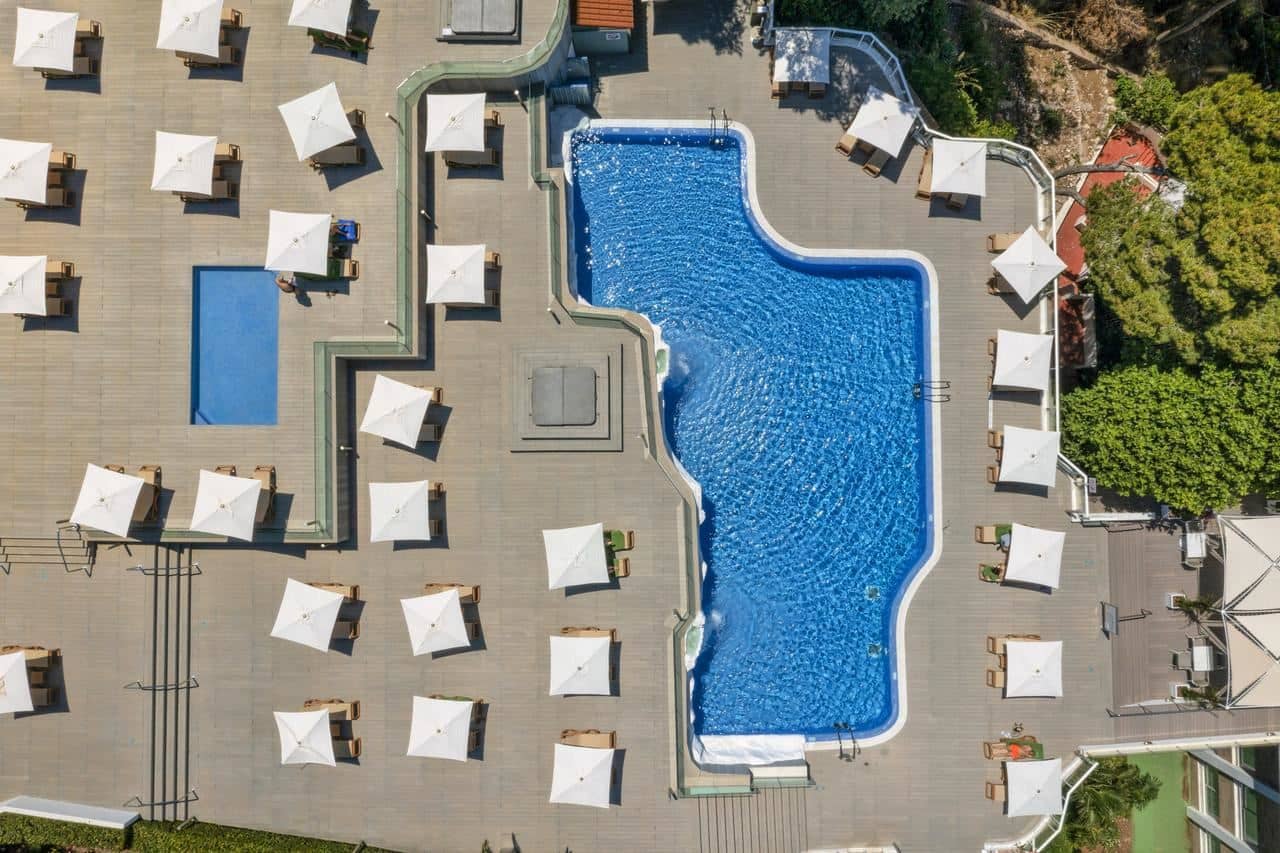 pools-outdoor-pool