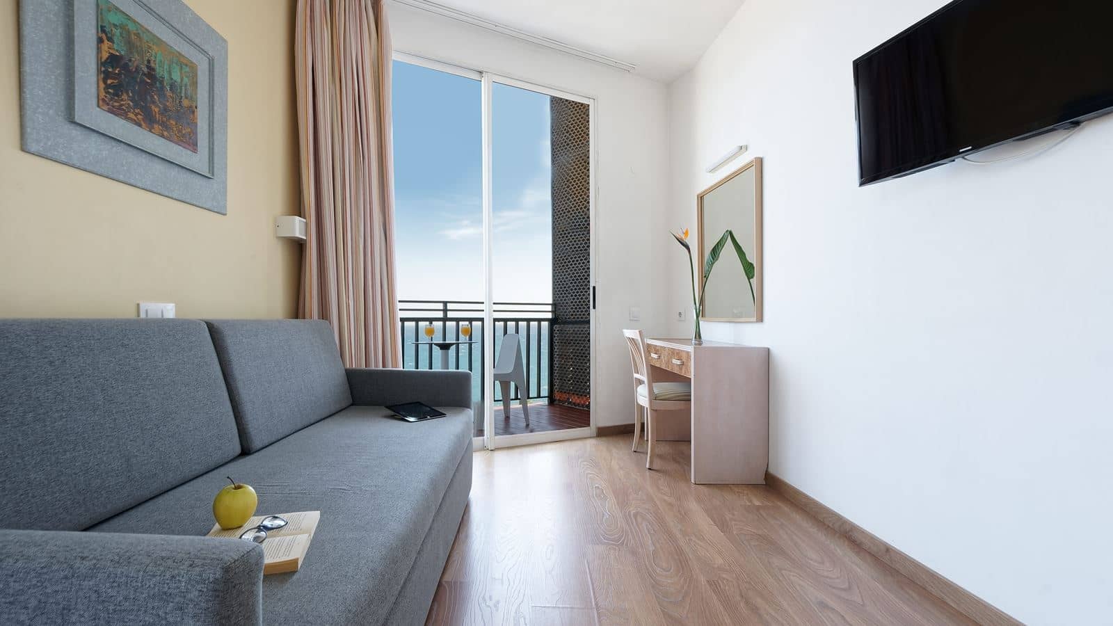 rooms-family-room
