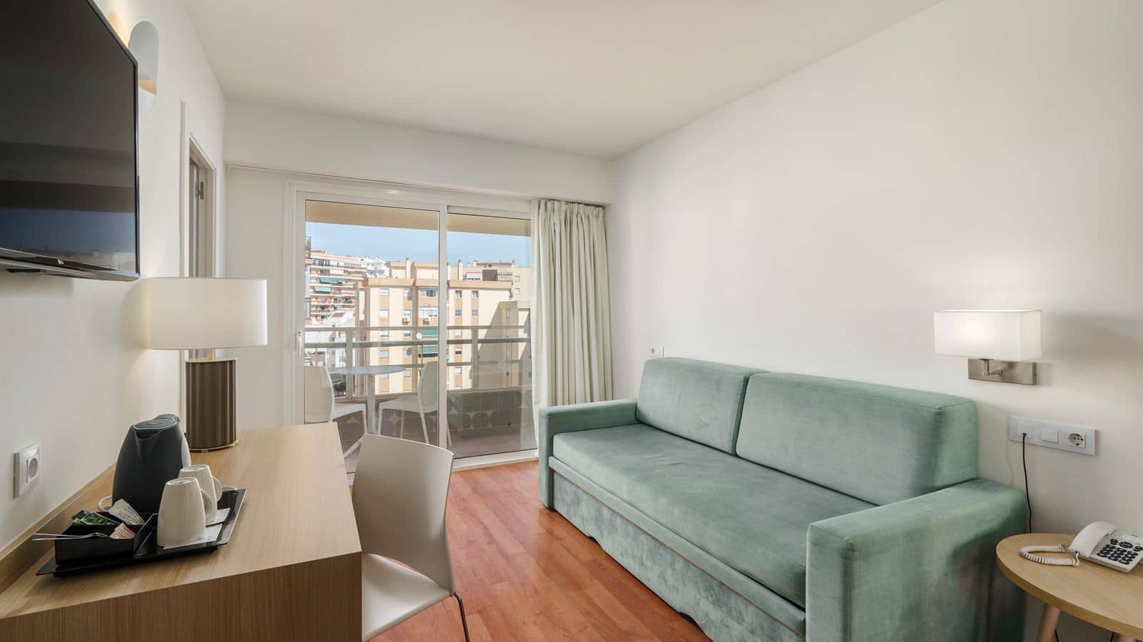 rooms-junior-suite-balcony-or-terrace