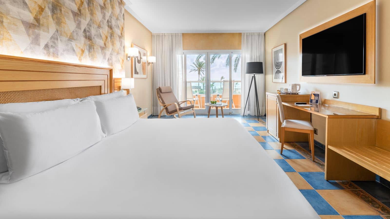 rooms-interc-fam-sup-family-superior-room-sea-view-balcony-or-terrace