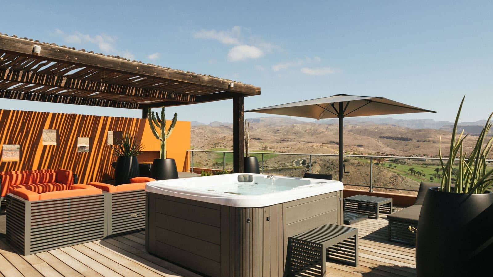 rooms-deluxe-suite-panoramic-view-balcony-or-terrace