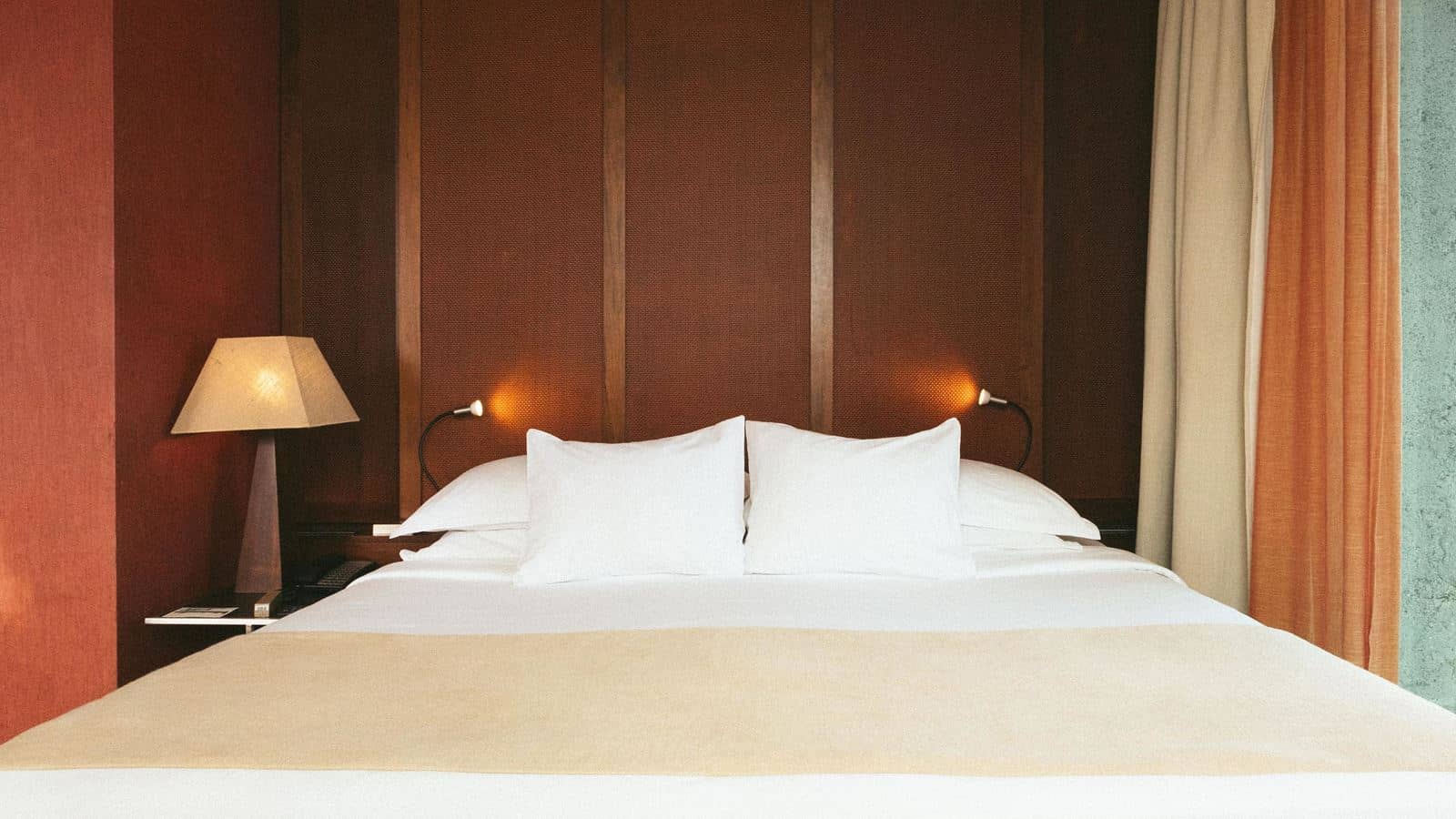 rooms-deluxe-suite-panoramic-view-balcony-or-terrace