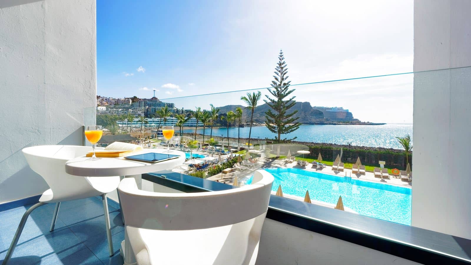 rooms-apartment-one-bedroom-balcony-or-terrace
