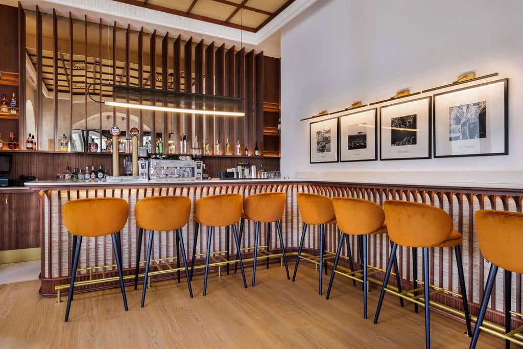 bars-lounge-bar