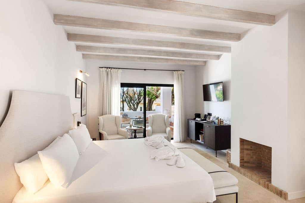 rooms-deluxe-gran-terrace