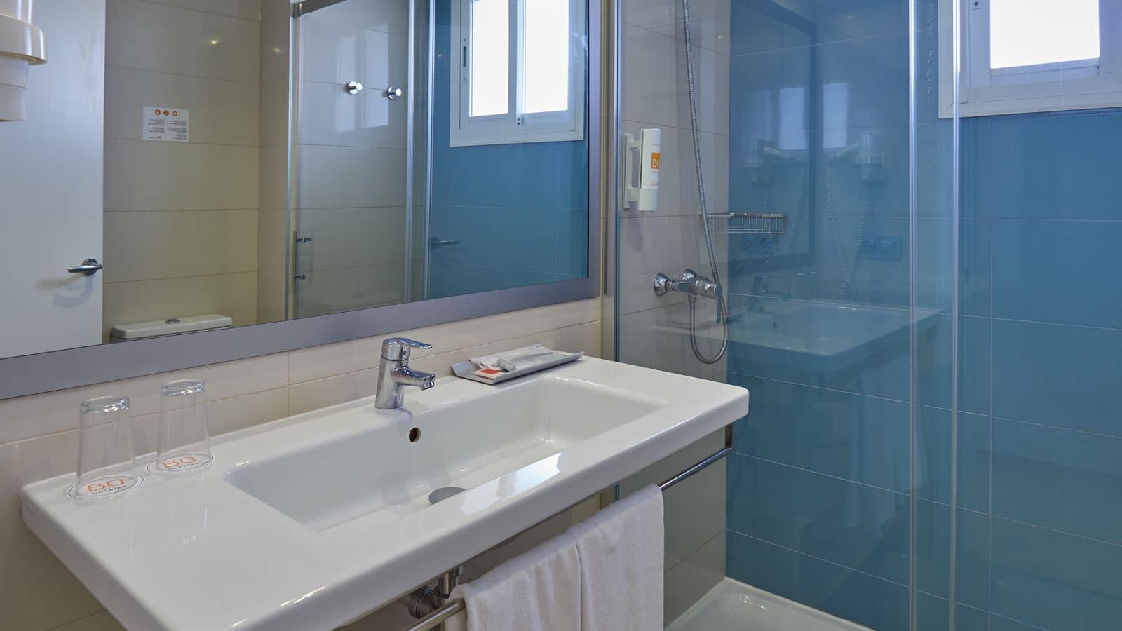 rooms-db--double-room-standard-balcony-or-terrace