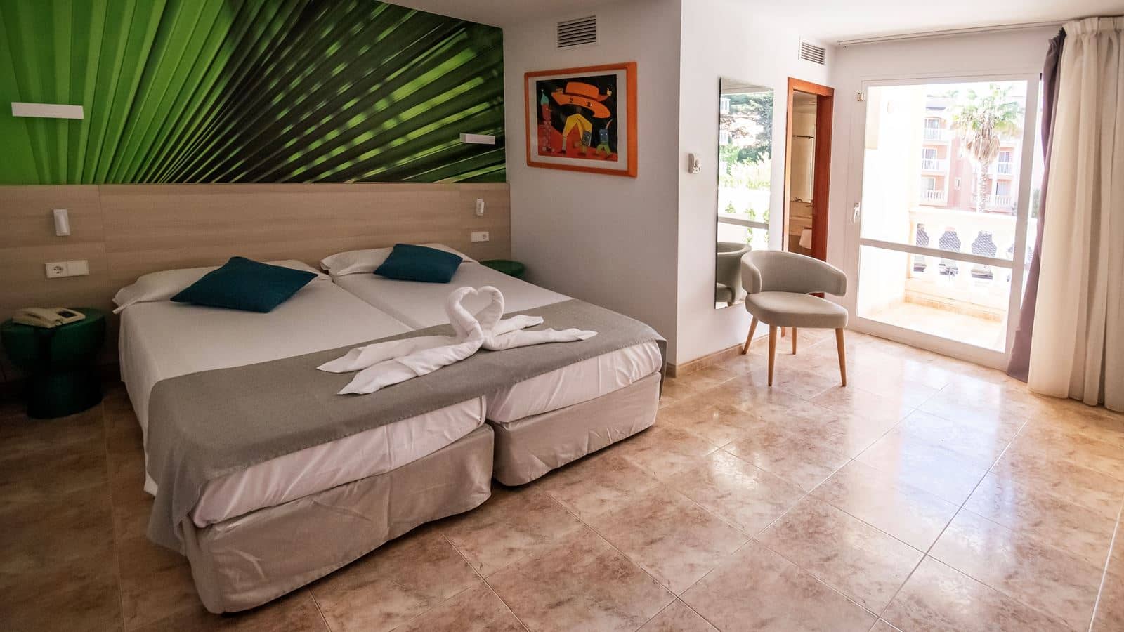 rooms-double-balcony-room