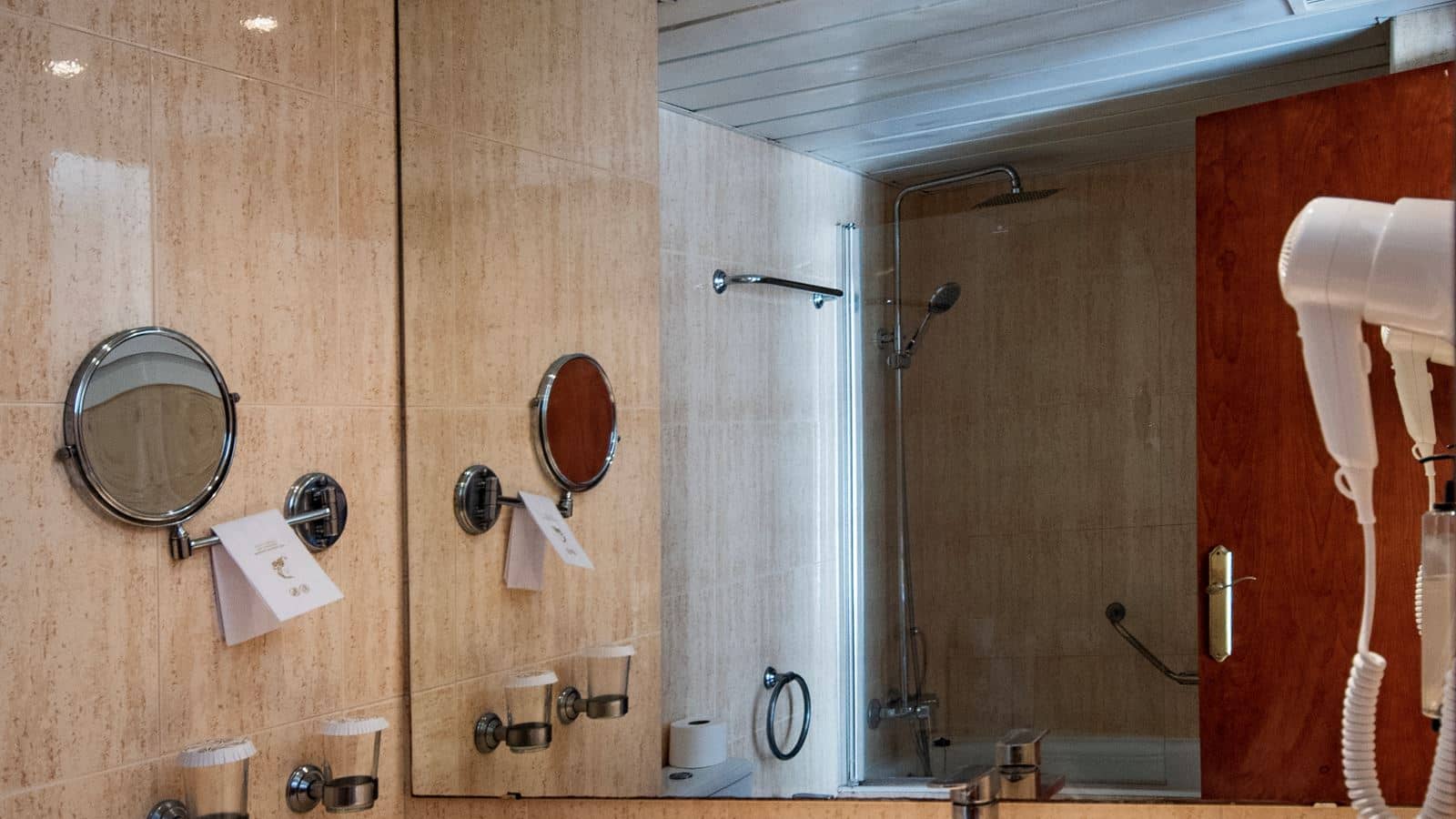 rooms-double-balcony-room