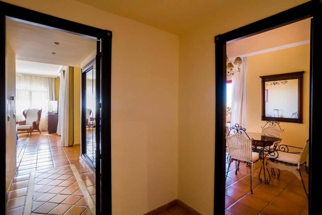 rooms-suite