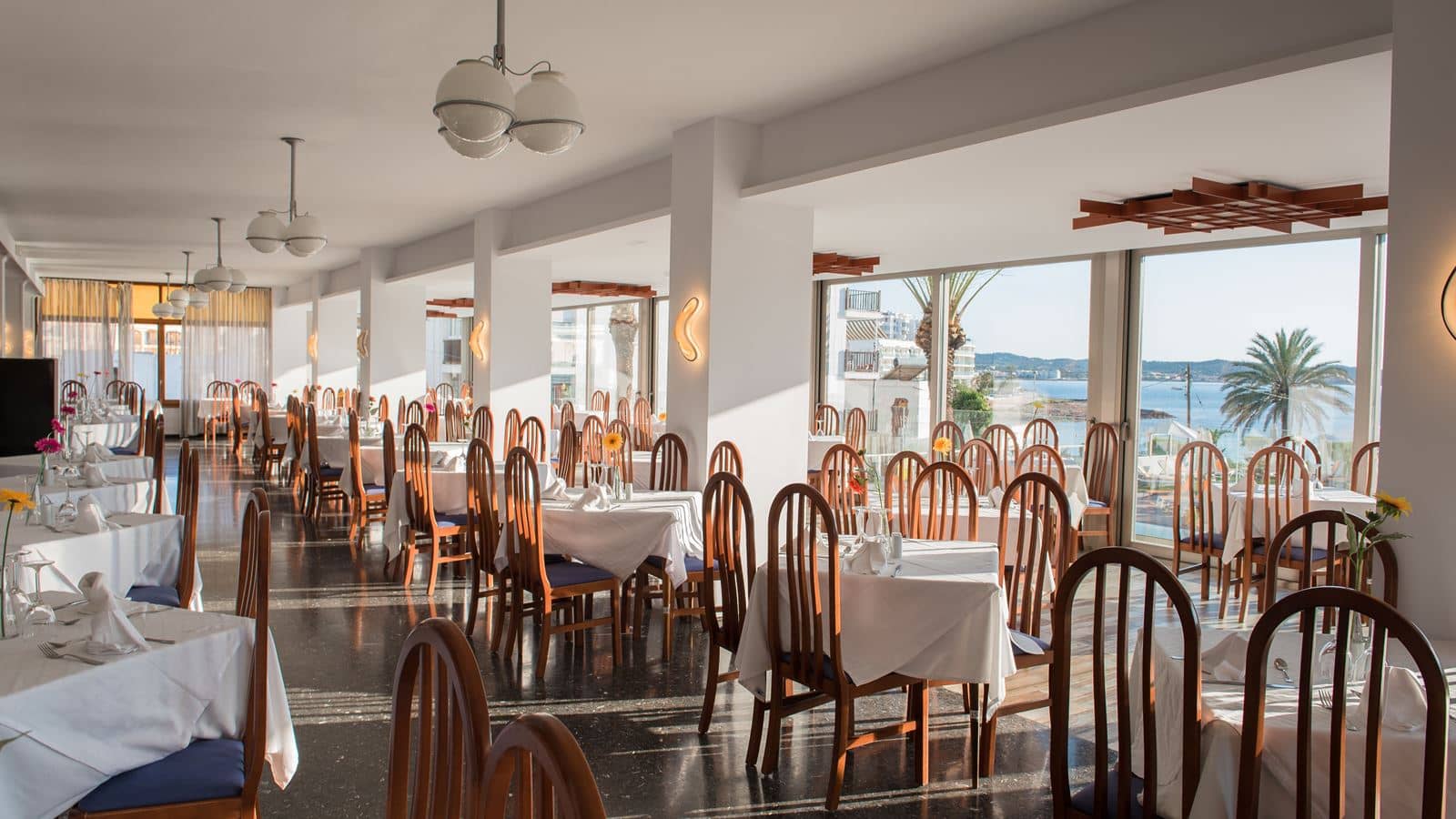 restaurants-restaurant-buffet