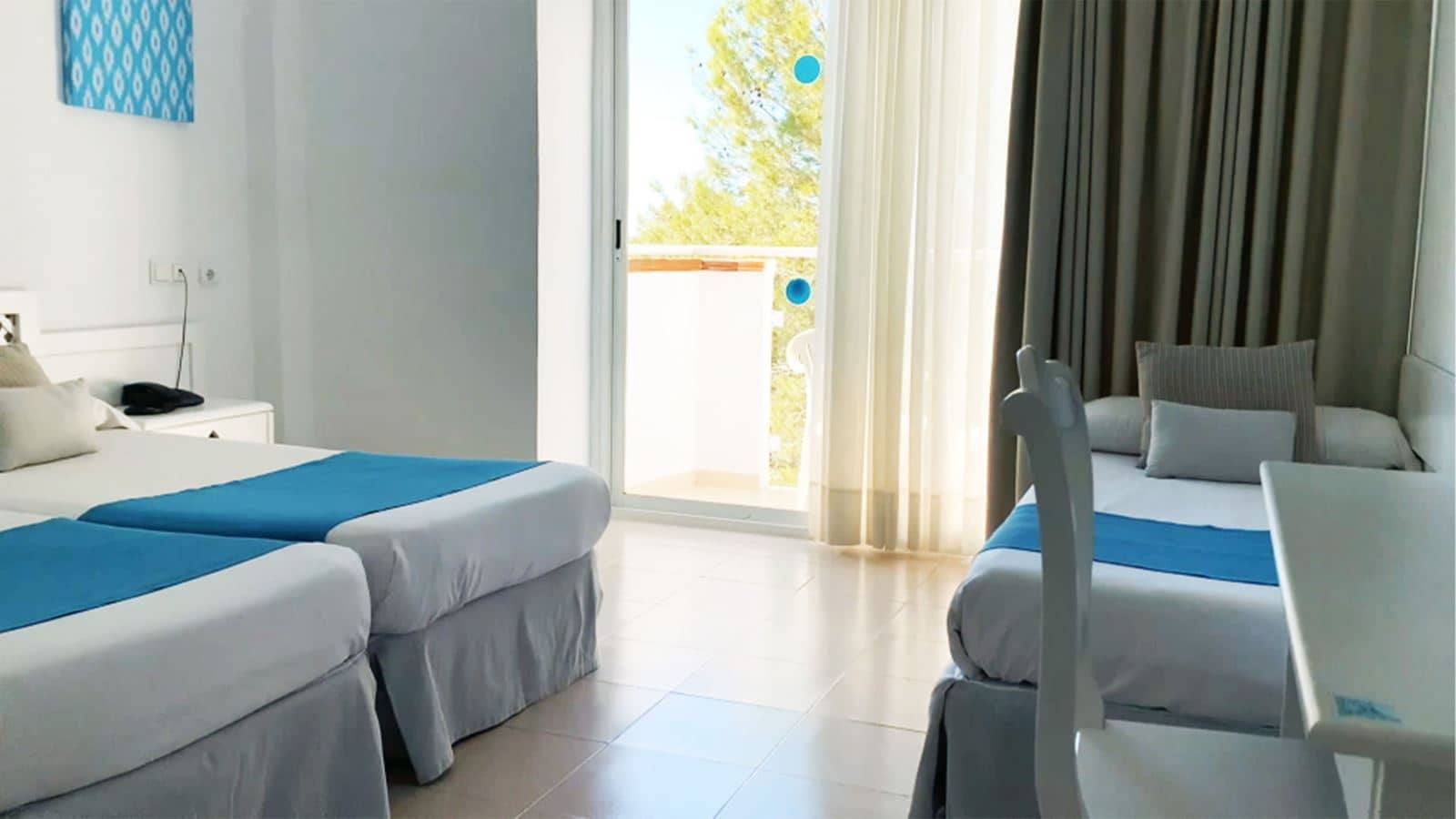 rooms-triple-room