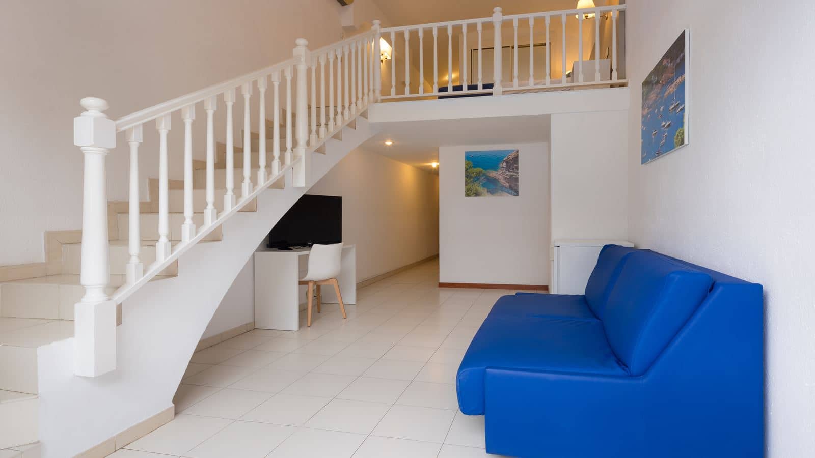 rooms-superior-family-room-sea-view-balcony-or-terrace