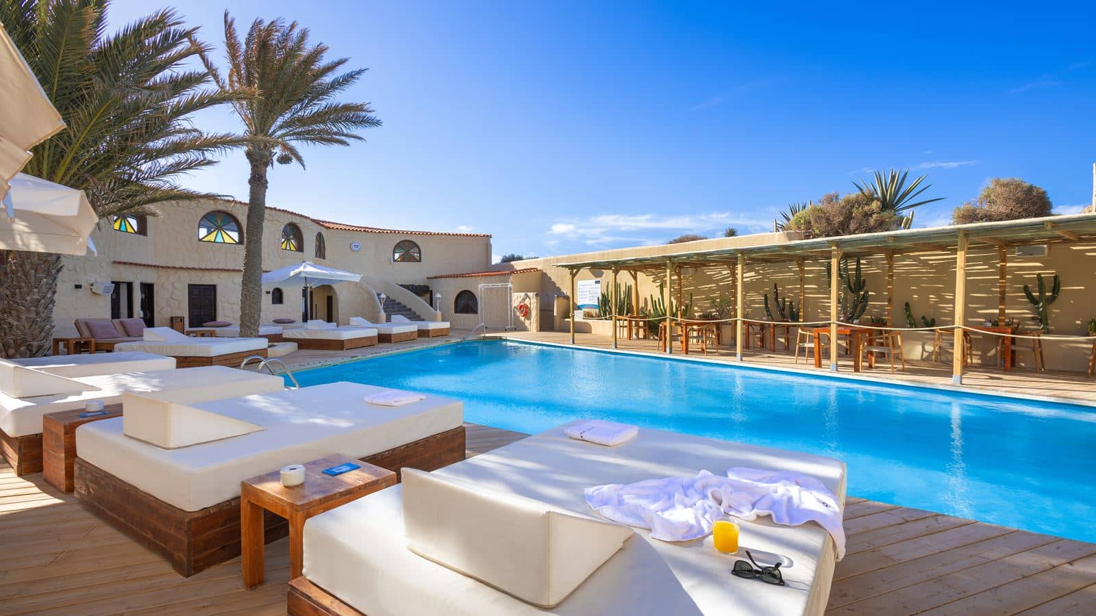 pools-outdoor-pool