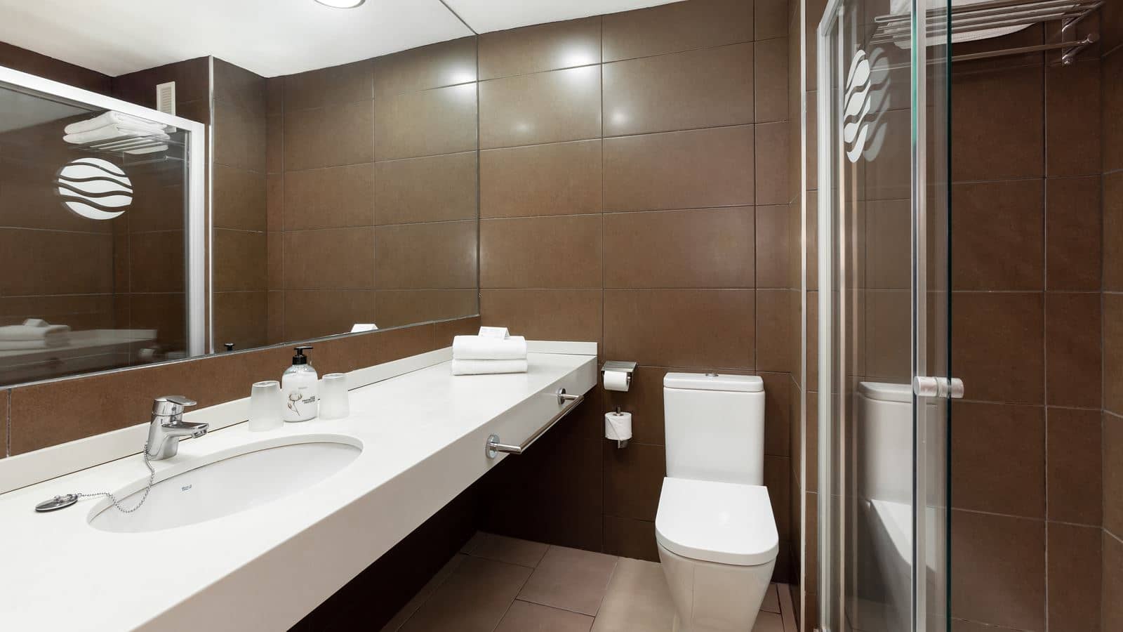 rooms-premium-1-bedroom-apartment-family-with-balcony-or-terrace