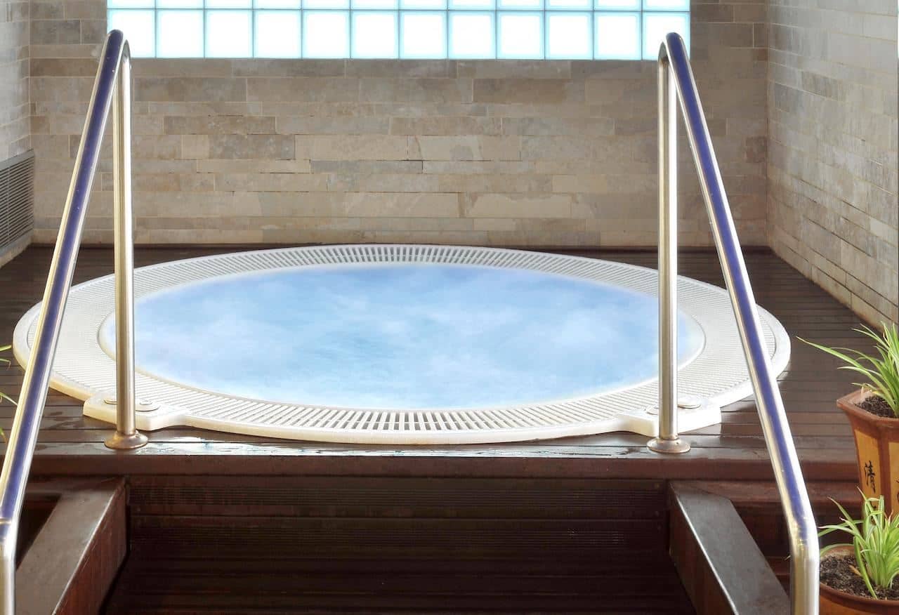 pools-indoor-pool