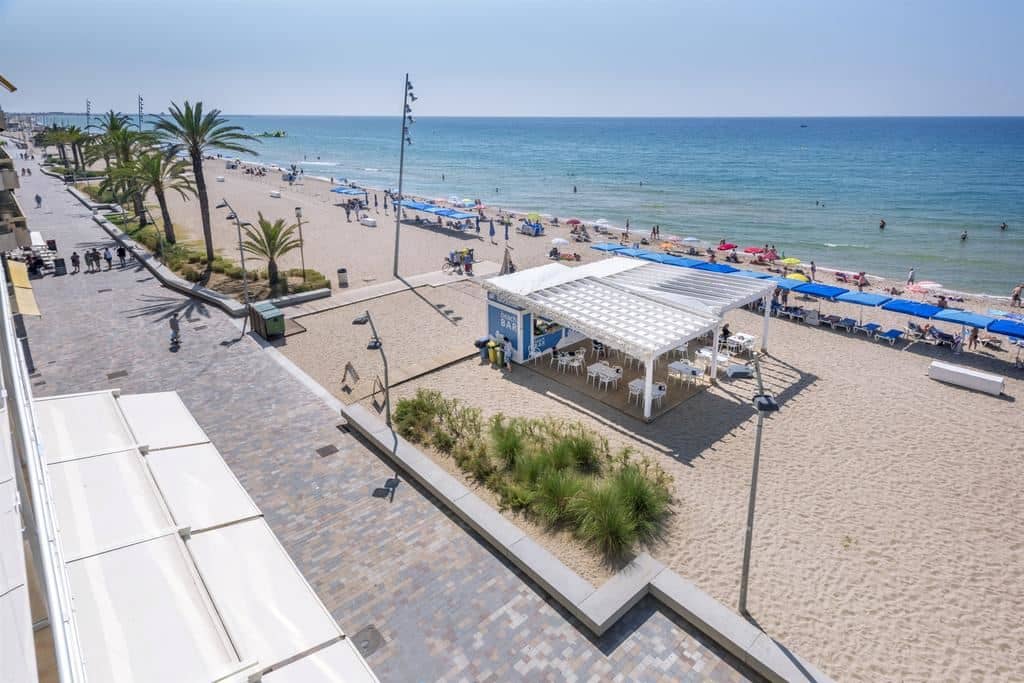 bars-beach-bar