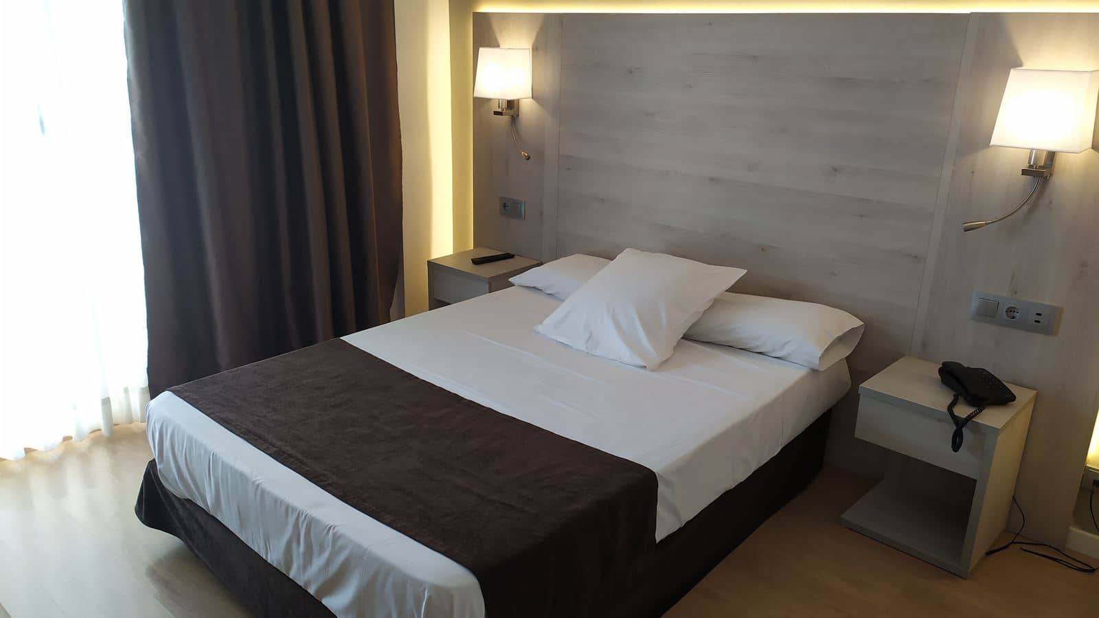 rooms-single-standard