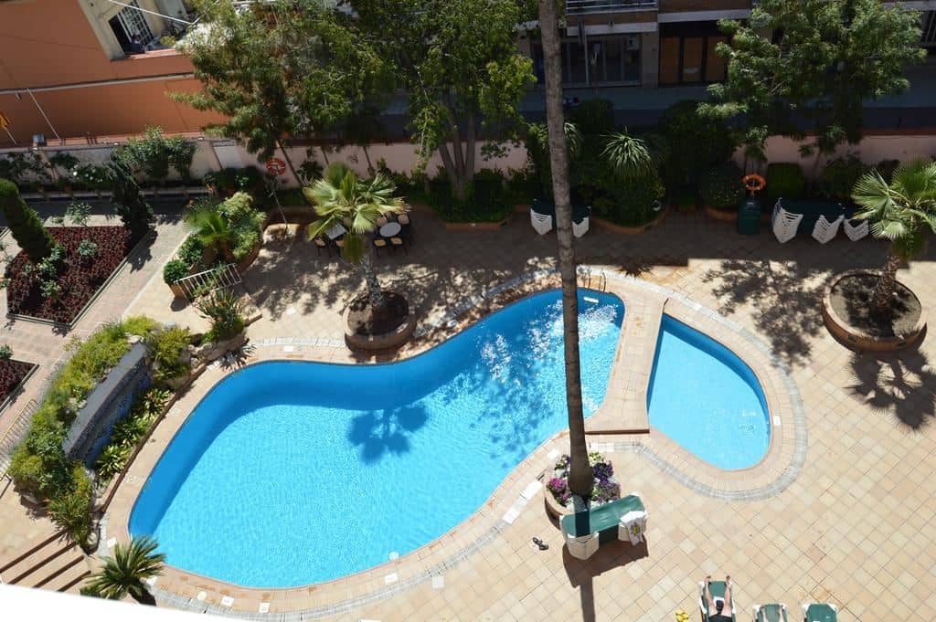 pools-outdoor-pool