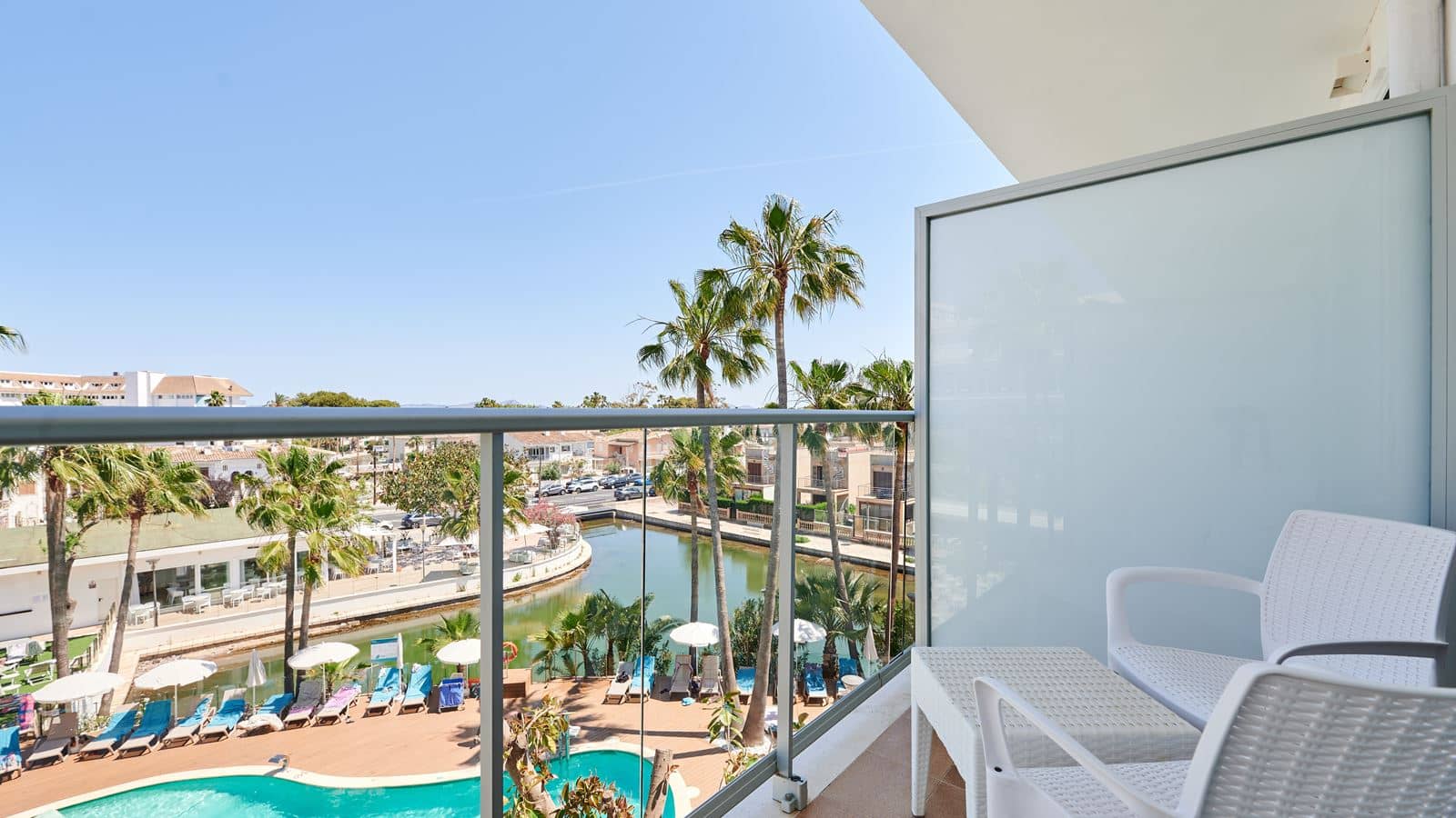 rooms-double-balcony-or-terrace