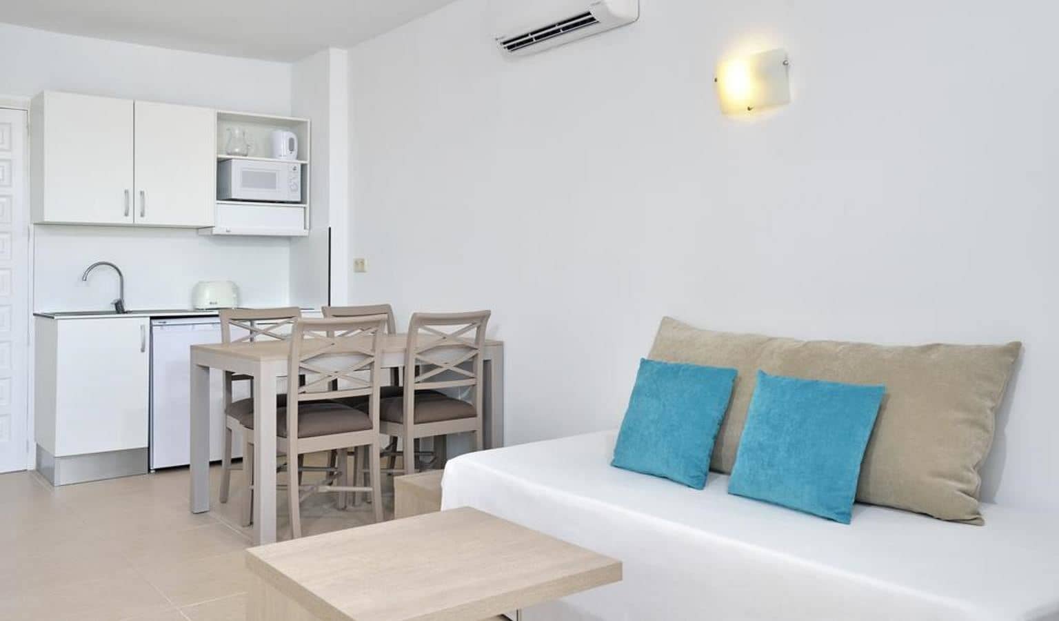 rooms-1-bedroom-standard-apartment