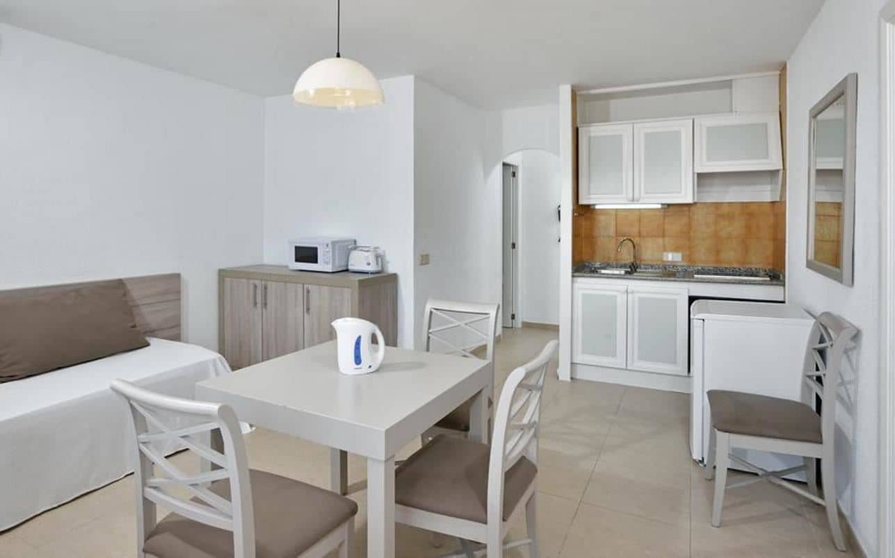 rooms-1-bedroom-standard-apartment