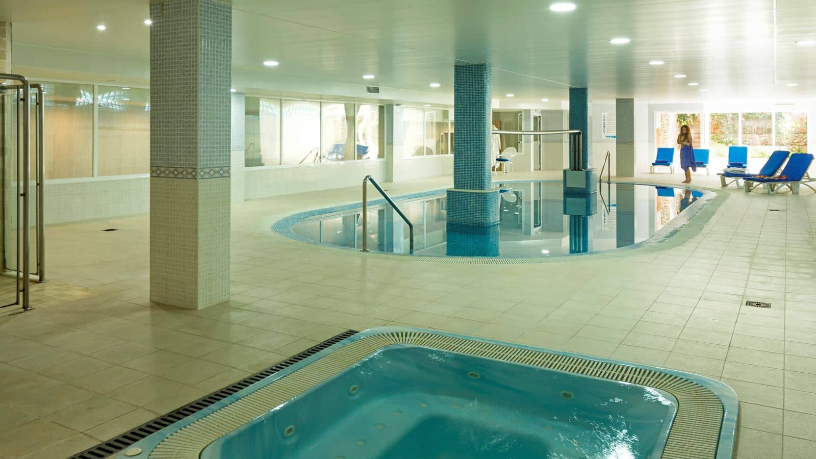 pools-indoor-pool