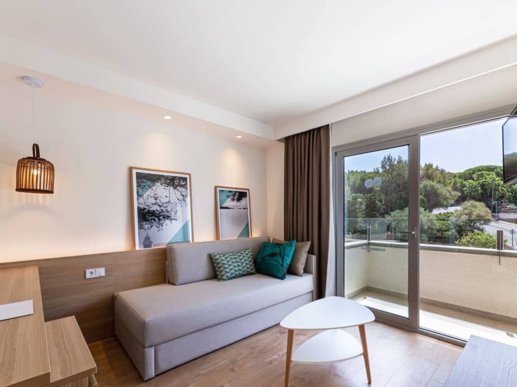 rooms-su--suite