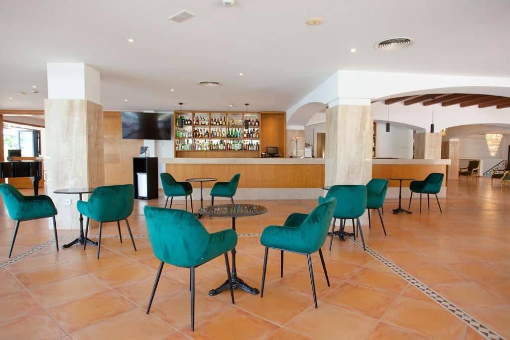 bars-lobby-bar