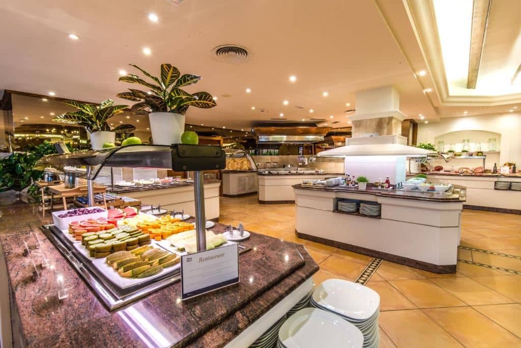 restaurants-restaurant
