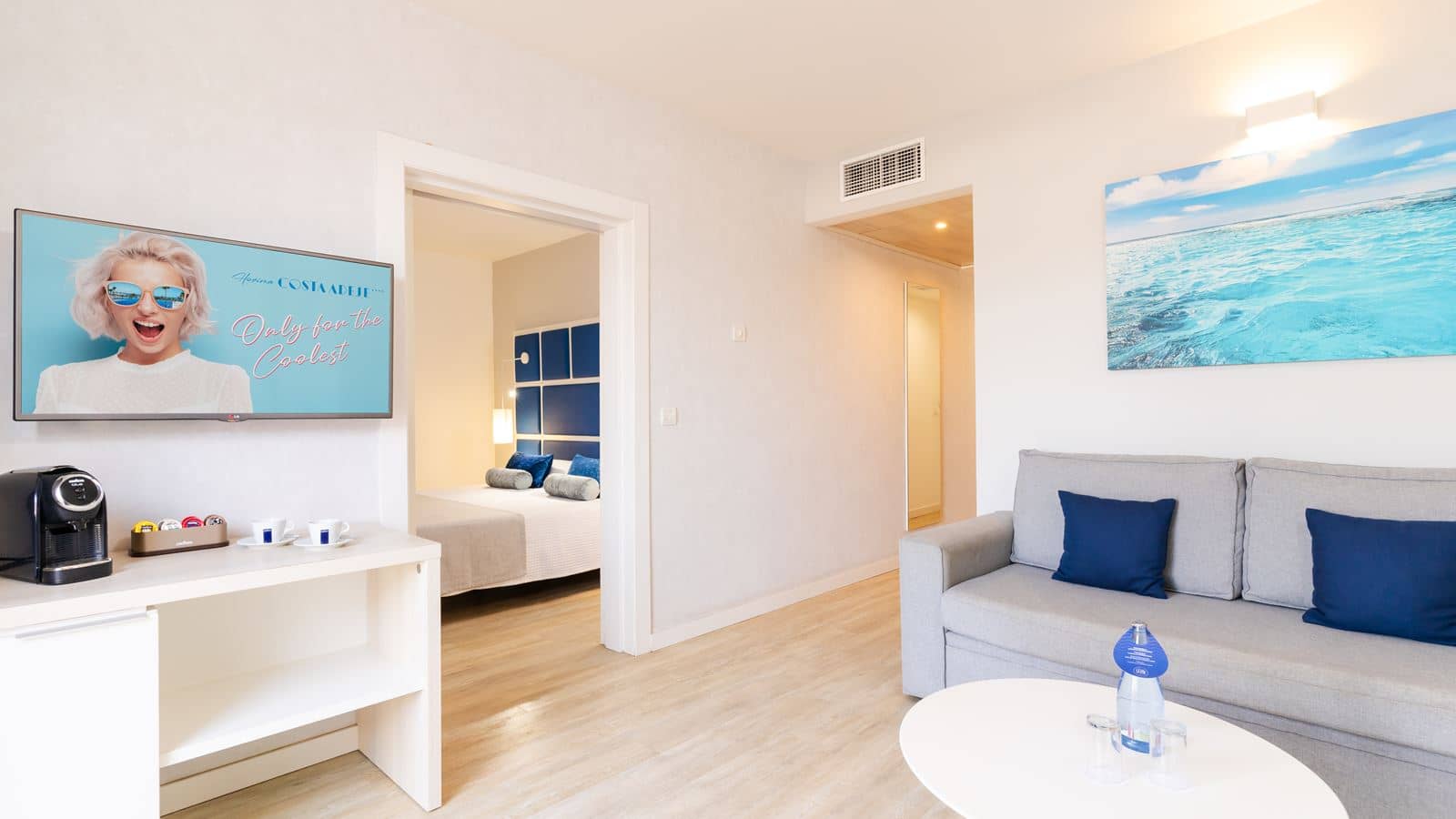 rooms-1-bedroom-excellence-suite-with-panoramic-view-and-sea-view-with-balcony-suite-excellence-vista-panoramica
