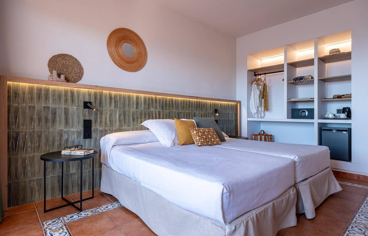 rooms-double-standard-single-use-room