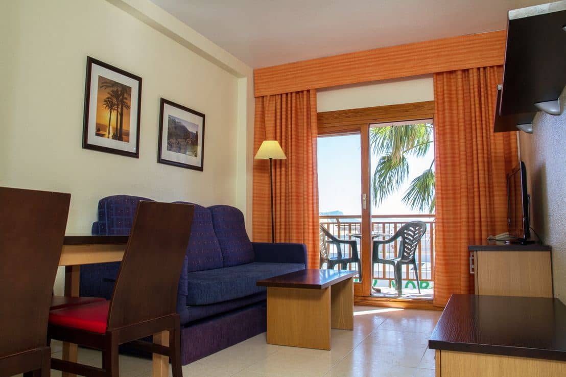 rooms-a1--1-bedroom-apartment