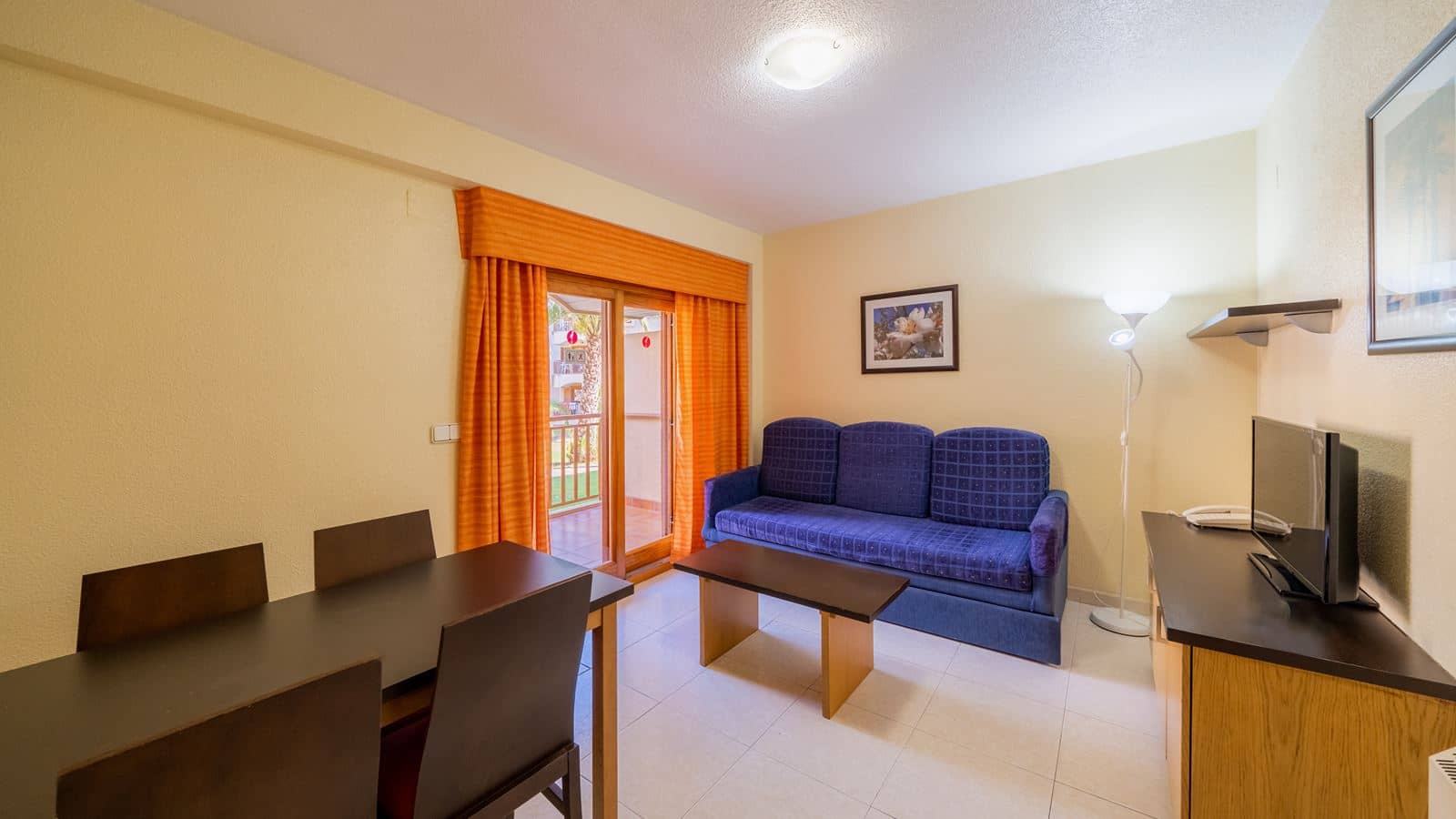 rooms-a1--1-bedroom-apartment