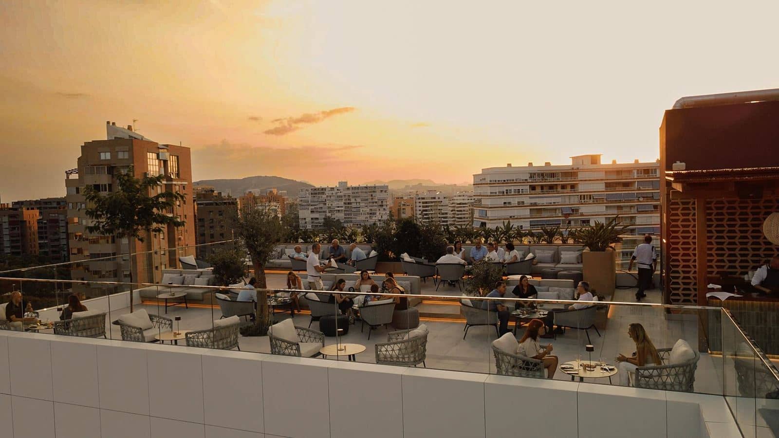 bars-rooftop-bar--boga-sky-lounge