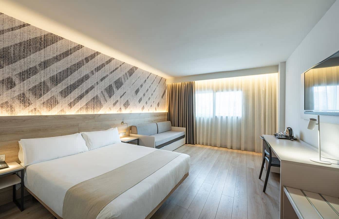 rooms-xl-room
