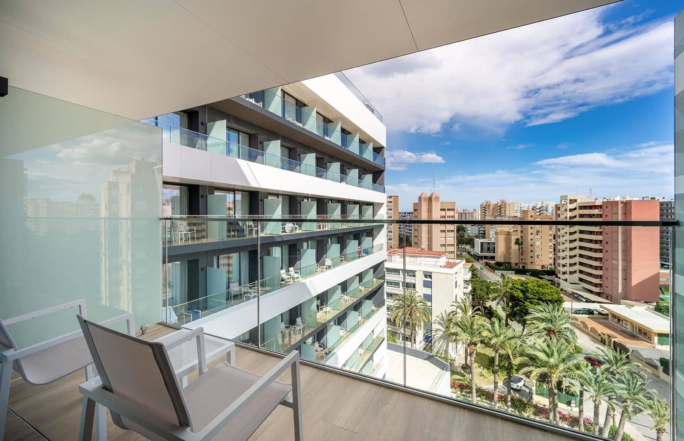 rooms-l-room-with-terrace