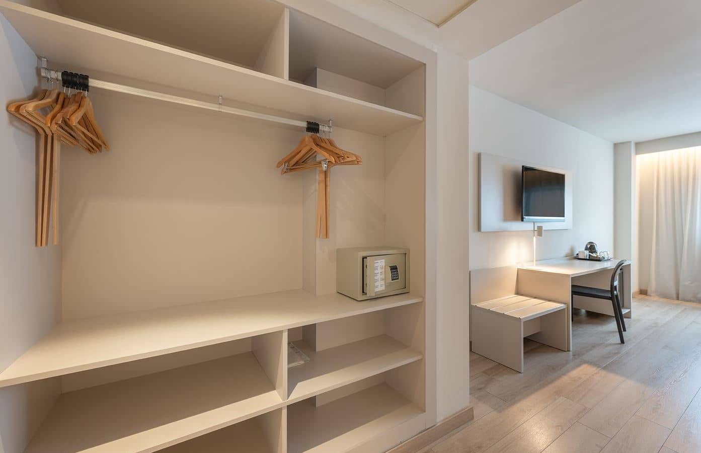 rooms-l-room-without-terrace