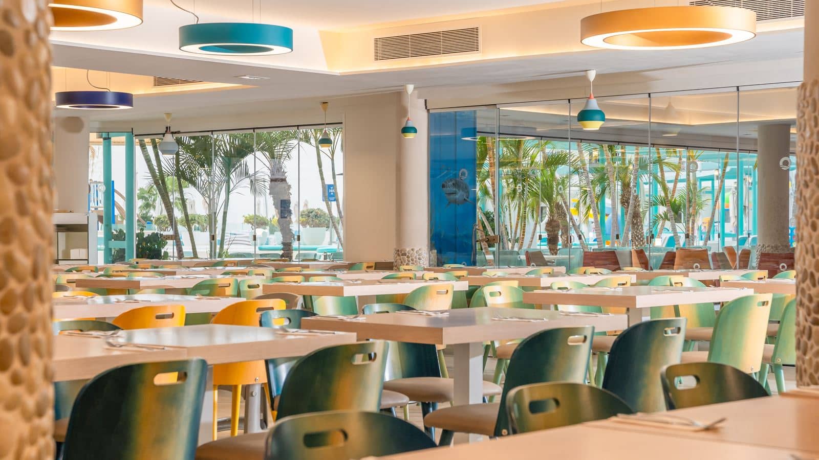 restaurants-buffet-restaurant-globis-bite
