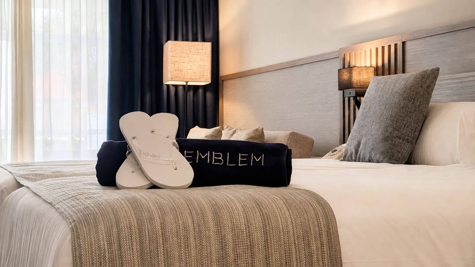 rooms-junior-suite-swim-up-emblem-adults-only-16+--jssue