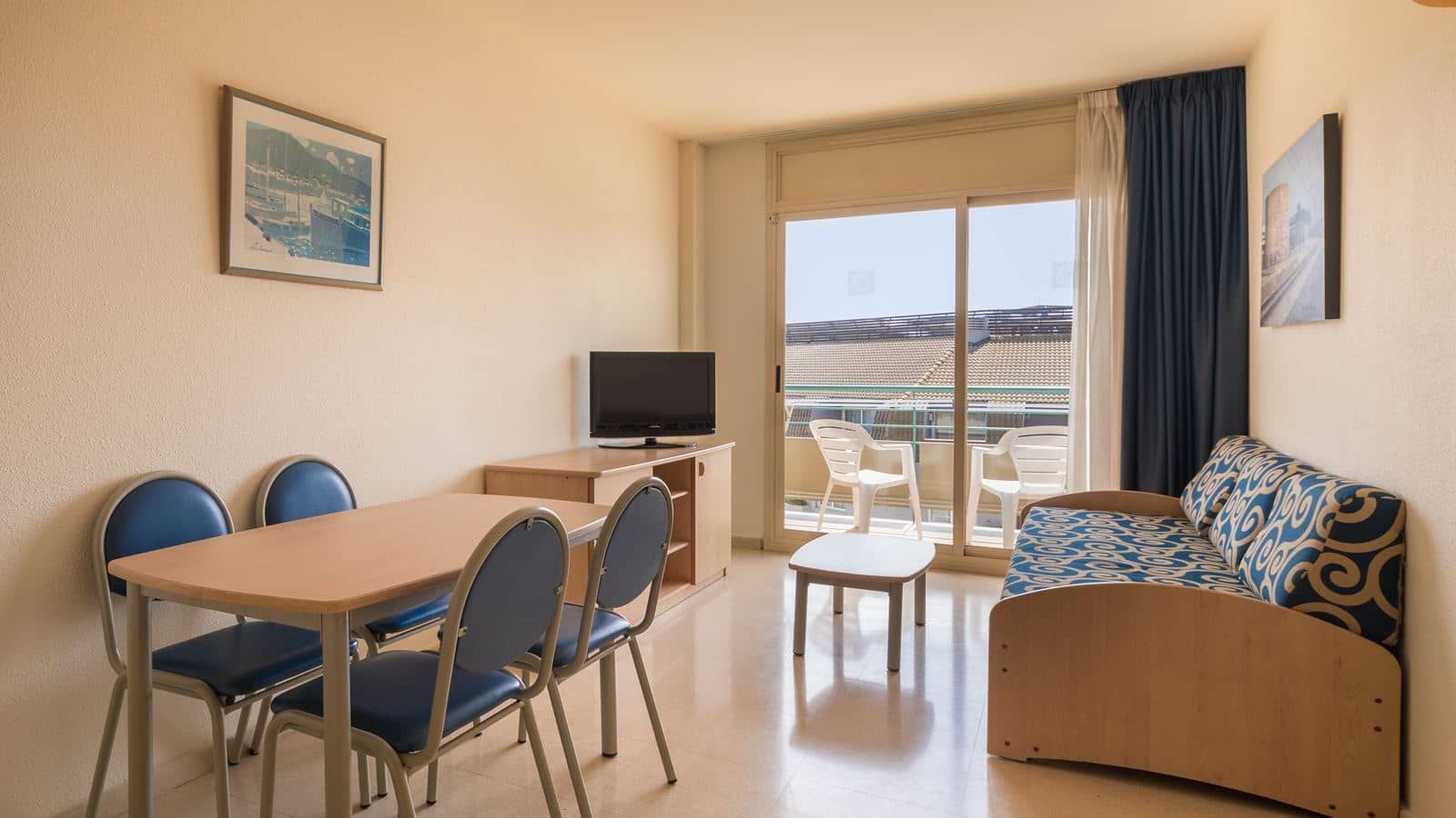 rooms-doble-standard-balcony